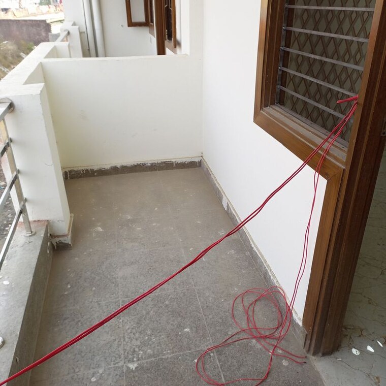 Balcony, ml-73-avenue 3 Bedroom 1350 Sq.Ft. Builder Floor In Sector 73 Noida 9955364