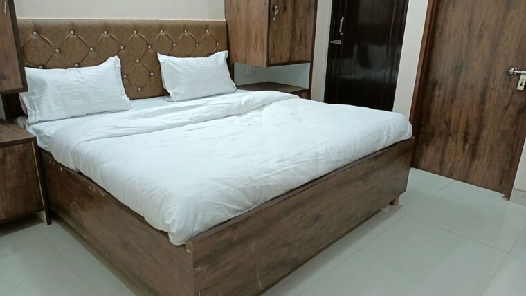 Bedroom, sector 24 1 RK 540 Sq.Ft. Apartment In Sector 24 Gurgaon 9955374