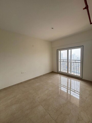 Room in 2 BHK Apartment at Godrej Urban Park, Chandivali – for Rent