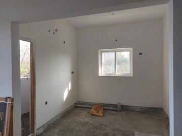 Room in 3 BHK Apartment at Divine Space Osman Nagar, Osman Nagar – for Sale