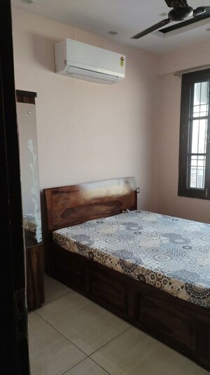 Bedroom in 3 BHK Apartment at Sector 20 – for Rent