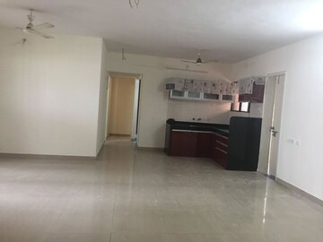 Room in  Apartment at Kumar Shantiniketan Phase 1, Pashan – for Sale
