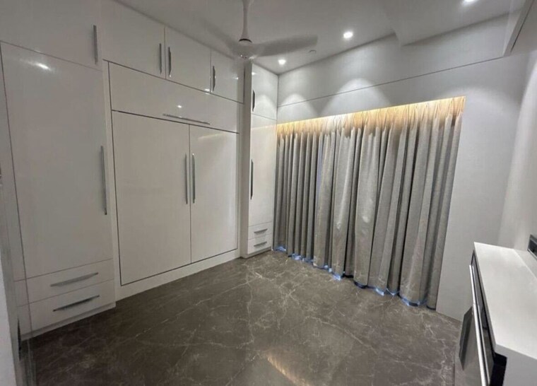 Bedroom, lodha-world-crest 4 Bedroom 2770 Sq.Ft. Apartment In Worli Mumbai 9955457