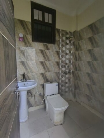 Bathroom in 2 BHK Builder Floor at Saket – for Rent