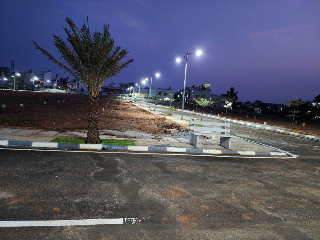 Plot For Sale in Ramohalli