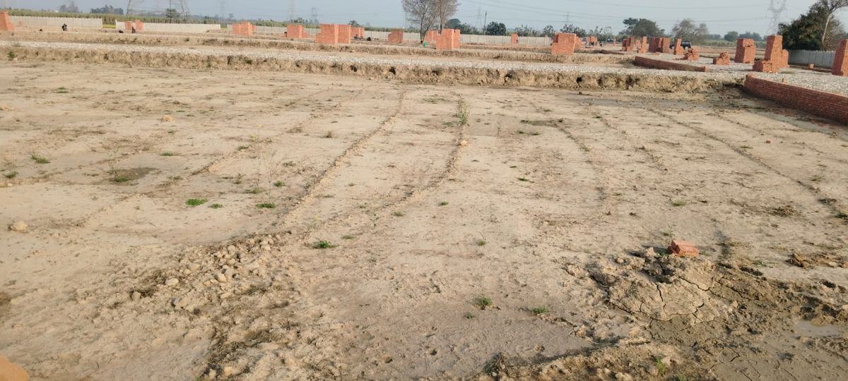 Plot For Sale in Daurala