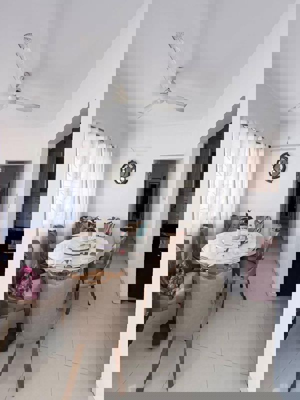 3 BHK + Servant Room 1500 Sq.Ft. Apartment in Magarpatta City Roystonea