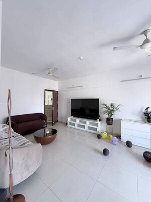 Team Area in 3 BHK Apartment at Magarpatta City Roystonea, Hadapsar – for Rent