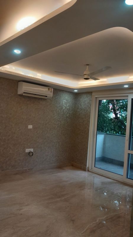 4 BHK + Pooja Room Builder Floor For Rent in Unitech South City II