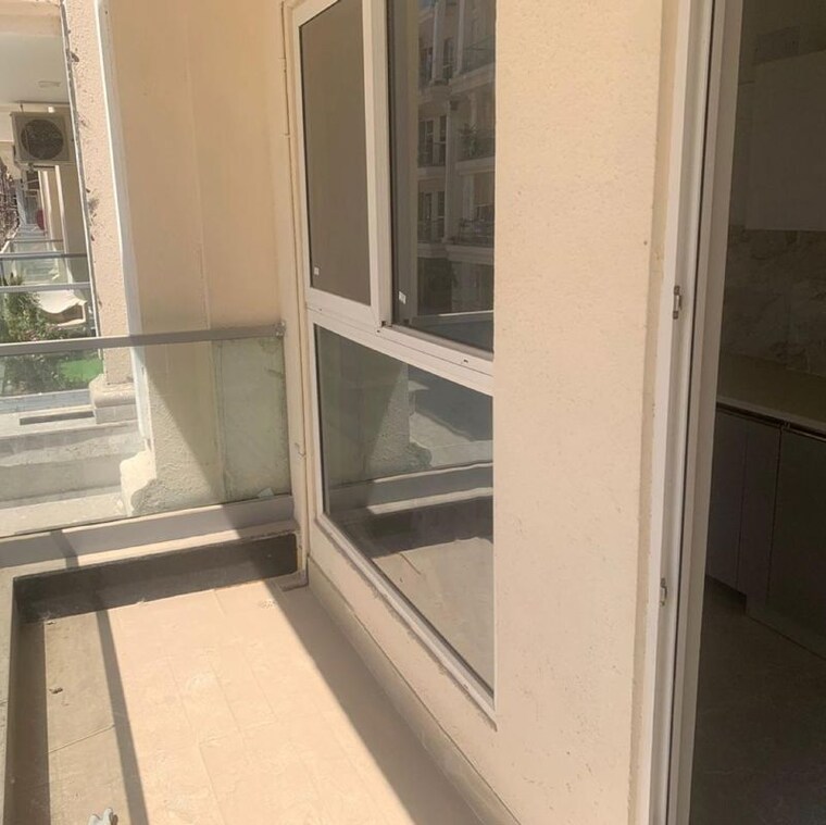 Balcony, signature-global-city-92 2 Bedroom 1010 Sq.Ft. Apartment In Sector 92 Gurgaon 9955565