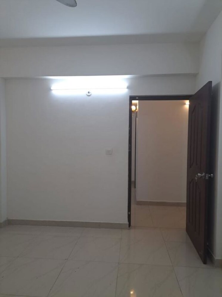 Room, indira nagar 2 Bedroom 1601 Sq.Ft. Builder Floor In Indira Nagar Lucknow 9955570