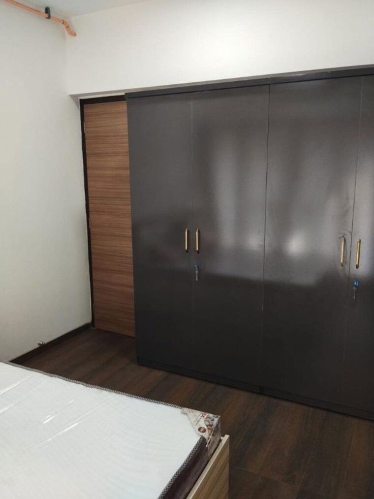 Room, chandak-cornerstone 2 Bedroom 584 Sq.Ft. Apartment In Worli Mumbai 9955574