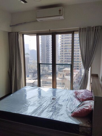 2 BHK Apartment For Rent in Chandak Cornerstone, Worli