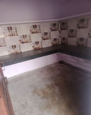 Room in 2 BHK Villa at Aliganj – for Rent