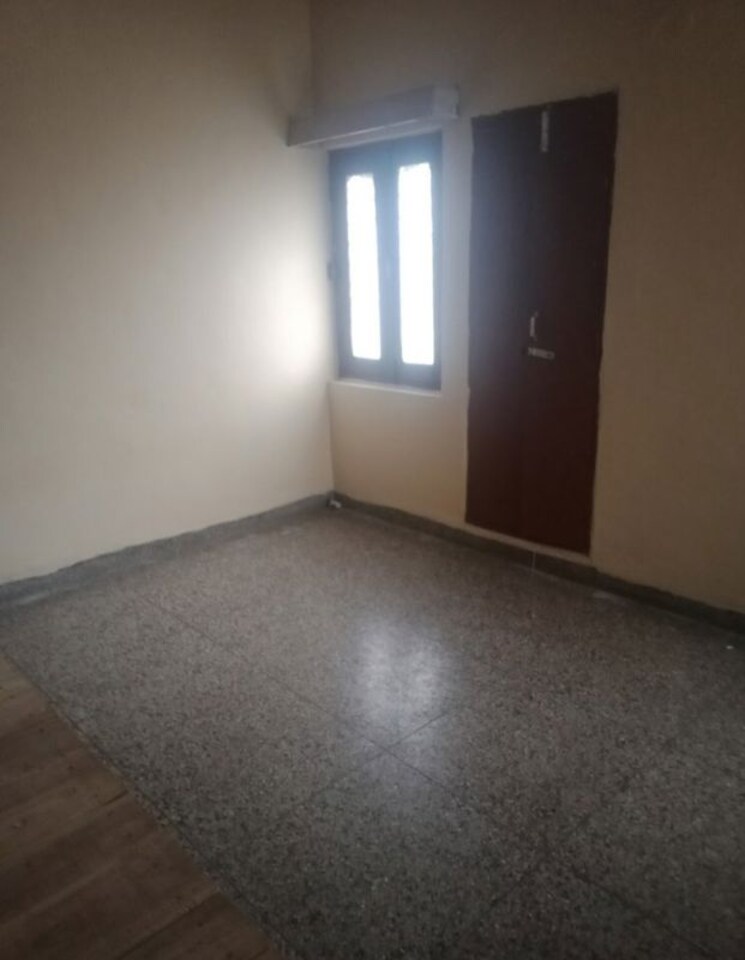 Room, aliganj 2 Bedroom 510 Sq.Ft. Villa In Aliganj Lucknow 9955615