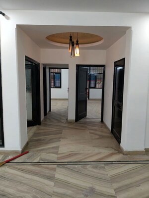 Room in 3 BHK Independent House at RWA Apartments Sector 92, Sector 92 – for Rent