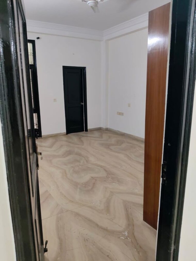 Bedroom, rwa-apartments-sector-92 3 Bedroom 250 Sq.Mt. Independent House In Sector 92 Noida 9955654