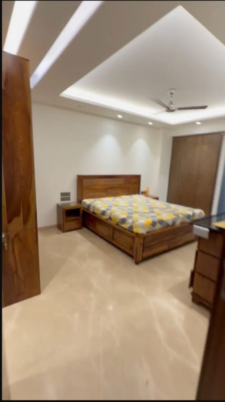 Bedroom, greater kailash ii 4 Bedroom 400 Sq.Yd. Builder Floor In Greater Kailash ii Delhi 9955691