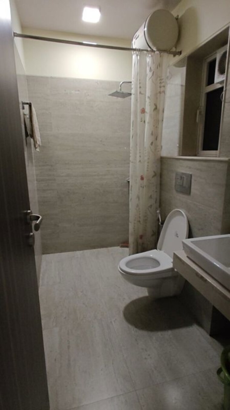 Bathroom, harasiddh-viraaj 1 Bedroom 421 Sq.Ft. Apartment In Malad East Mumbai 9955707