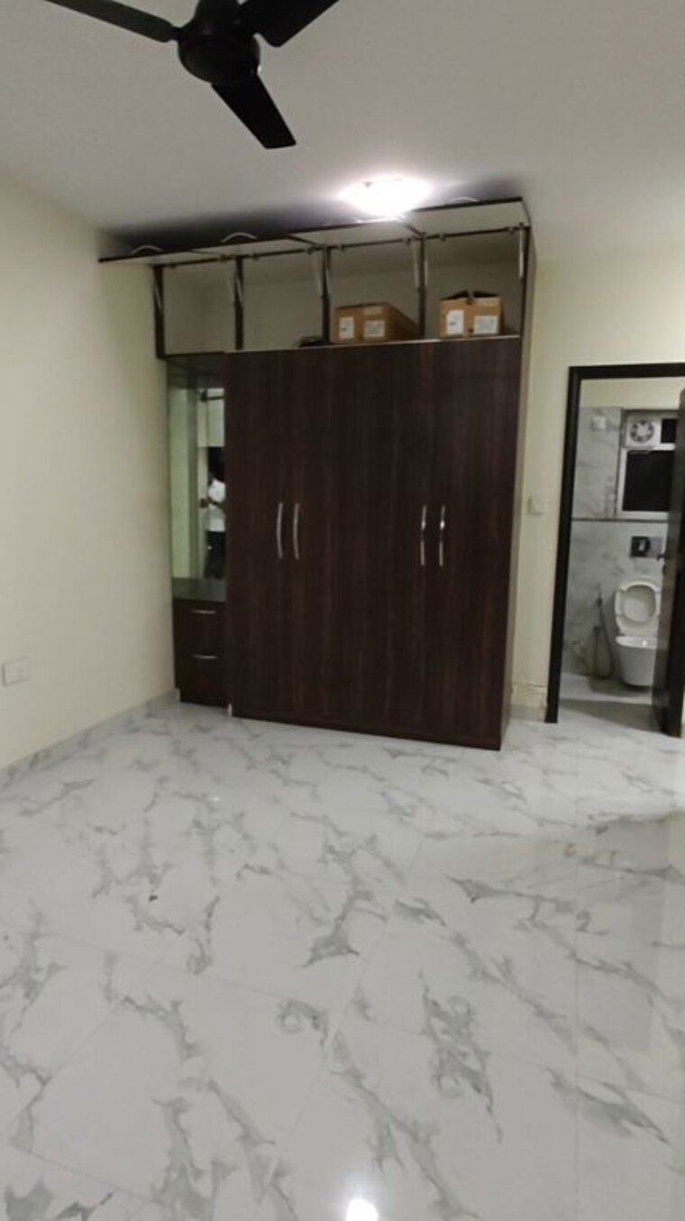 Room, harasiddh-viraaj 1 Bedroom 421 Sq.Ft. Apartment In Malad East Mumbai 9955707