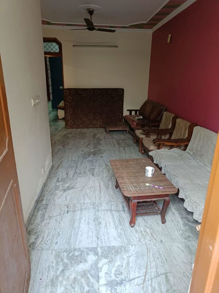 Living Room, govindpuri 2 Bedroom 810 Sq.Ft. Builder Floor In Govindpuri Delhi 9080667