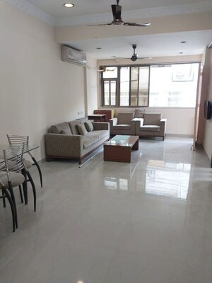 3 BHK Apartment For Rent in Navyug Mansion, Grant Road West
