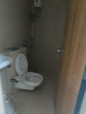 Bathroom in 1 BHK Apartment at Etco Eco Heights, Andheri East – for Rent