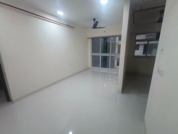 Room in 1 BHK Apartment at Etco Eco Heights, Andheri East – for Rent