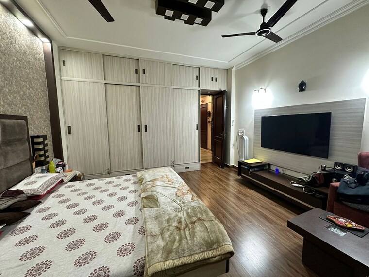 Bedroom, lajpat nagar iii 3 Bedroom 200 Sq.Ft. Builder Floor In Lajpat Nagar Iii Delhi 9955726