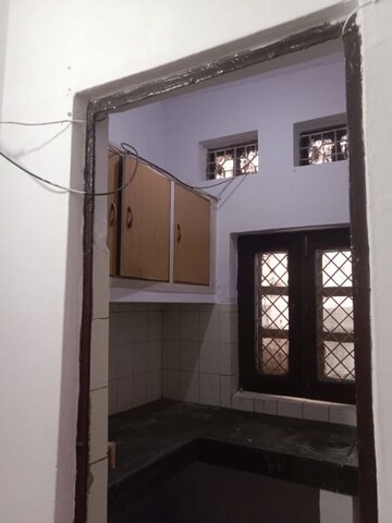 Furnished Amenities in 1.5 BHK Independent House at Sector 22 – for Rent