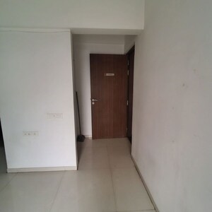 Room in 2 BHK Apartment at Kohinoor Tinsel Town, Hinjewadi – for Rent