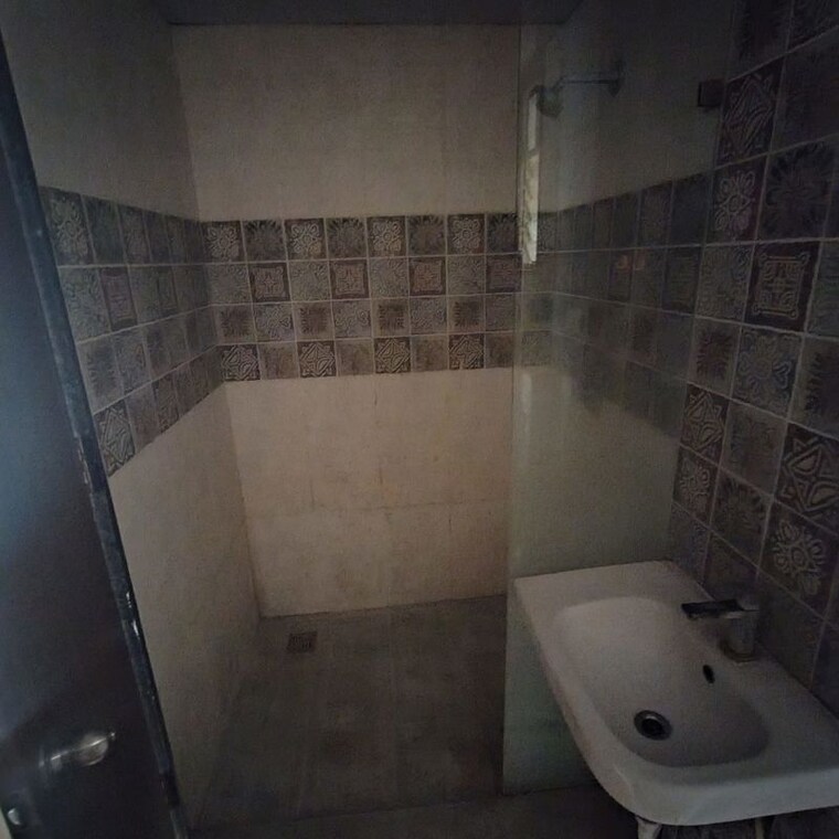Bathroom, kohinoor-tinsel-town 2 Bedroom 665 Sq.Ft. Apartment In Hinjewadi Pune 9955757
