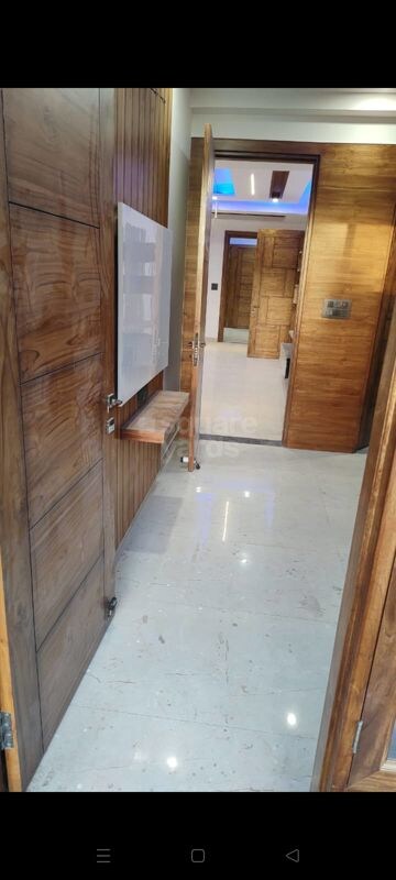 Building Lobby in 3 BHK Builder Floor at Indrapuram – for Sale