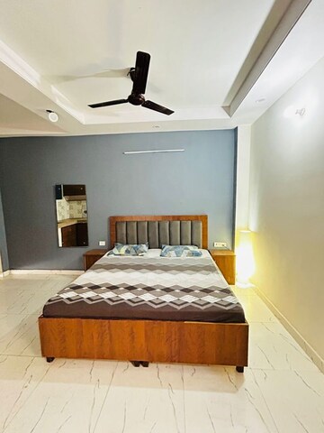 Bedroom in 2.5 BHK Builder Floor at Smart World Gems, Sector 89 – for Rent