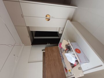 Furnished Amenities in 2.5 BHK Apartment at Alliance Fortuna Blue, Lower Parel – for Rent