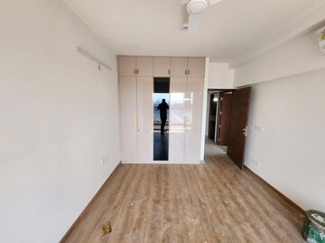 Room in 2 BHK Apartment at Godrej Meridien, Mohammad Heri Village – for Rent