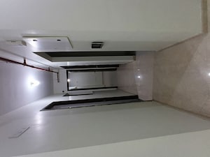 Furnished Amenities in 2 BHK Apartment at Kalpataru Paramount, Kapur Bawdi – for Rent