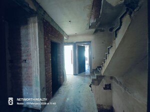 Building Lobby in 3 BHK Builder Floor at Sector 73 – for Sale