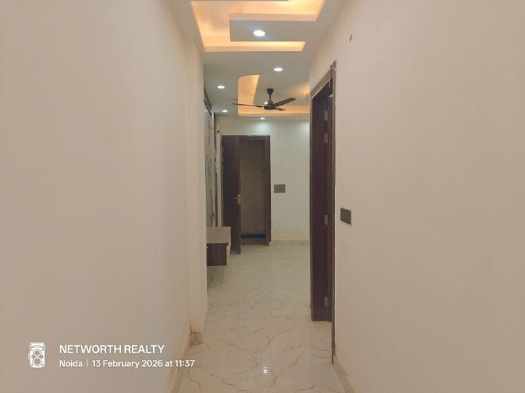 undefined, sector 73 3 Bedroom 1500 Sq.Ft. Builder Floor In Sector 73 Noida 9955844