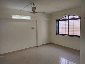 Room in 3 BHK Apartment at Siddharth Nagar Phase 1, Aundh – for Rent