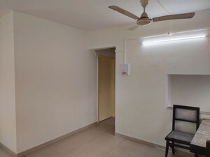 Room in 3 BHK Apartment at Siddharth Nagar Phase 1, Aundh – for Rent