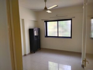 Room in 3 BHK Apartment at Siddharth Nagar Phase 1, Aundh – for Rent