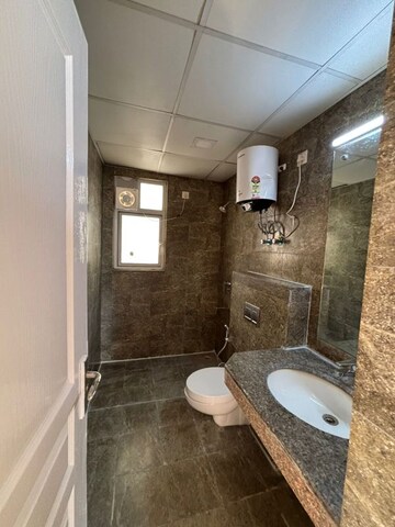 Bathroom in 2.5 BHK Apartment at Experion The Heart Song, Sector 108 – for Rent