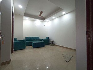 Room in 2 BHK Builder Floor at Saket – for Rent