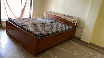 Bedroom in 1 RK Apartment at Damodar Complex, Sector 37 – for Rent