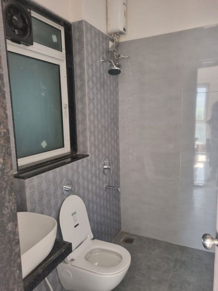 Bathroom, ashar-axis 1 Bedroom 462 Sq.Ft. Apartment In Majiwada Thane 9955897
