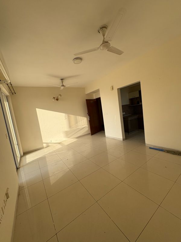 3.5 BHK + Servant Room Apartment For Rent in Experion The Heart Song