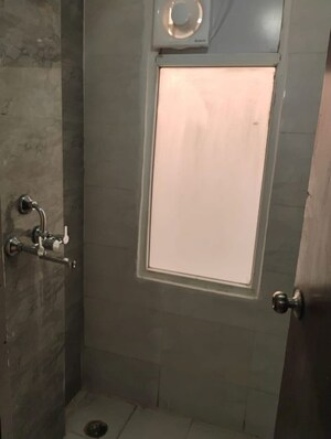 Bathroom in 3 BHK Apartment at Amrapali Dream Valley, Tech Zone 4 Greater Noida – for Rent