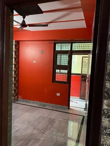 Bedroom in 1 RK Apartment at Arun Vihar Sector 37, Sector 37 – for Rent