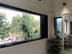 Room in 1 RK Apartment at Versova Sea Green Apartment, Andheri West – for Rent